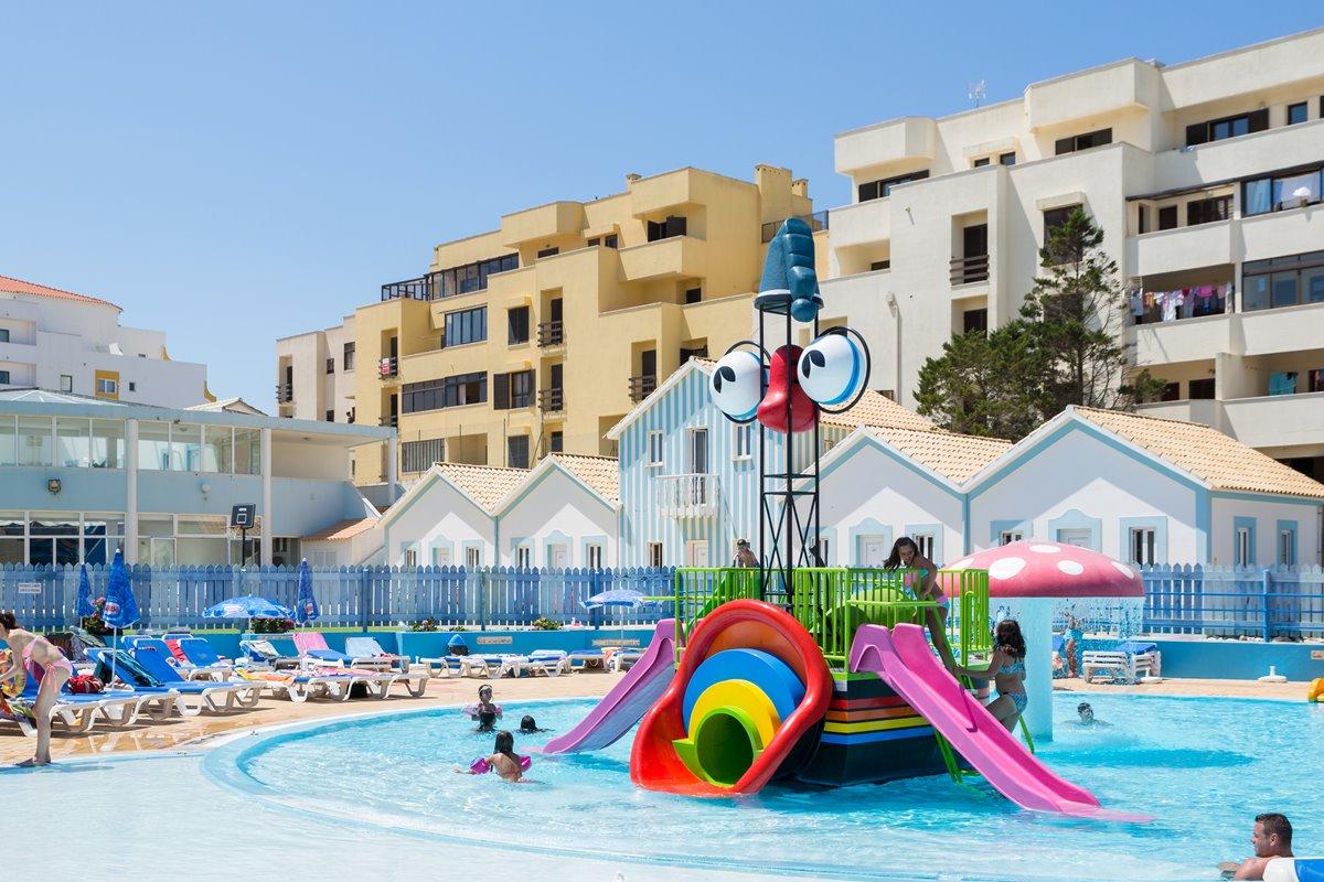 Hotel Cristal Praia Resort & Spa ヴィエイラ・デ・レイリア エクステリア 写真